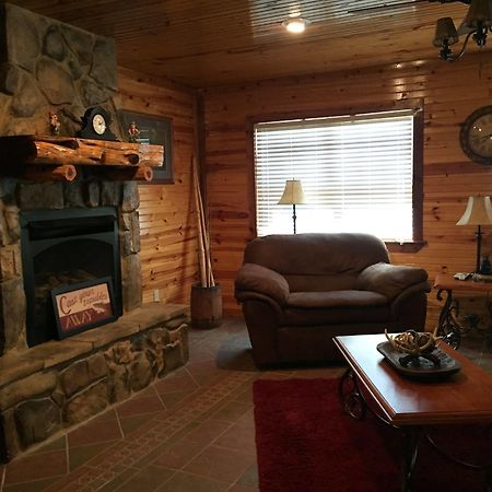 Whip Or Wheel Cabins Holdenville Εξωτερικό φωτογραφία